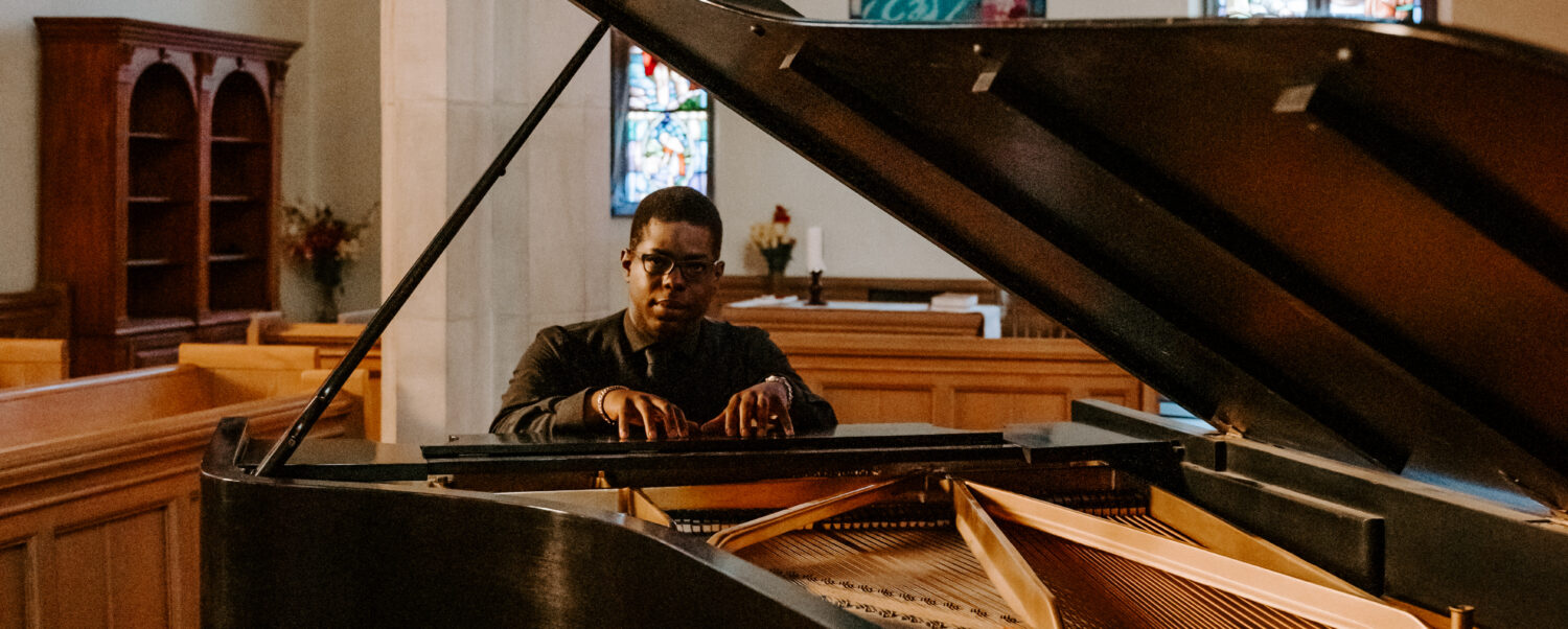 Luke Welch, piano